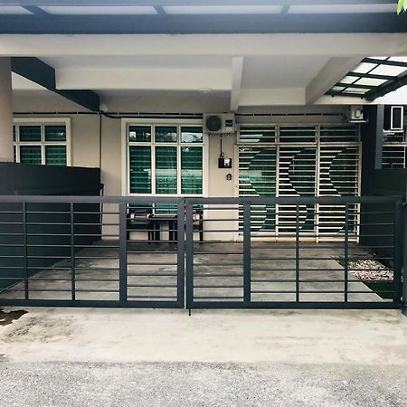 M2H Homestay Kuantan Exterior foto